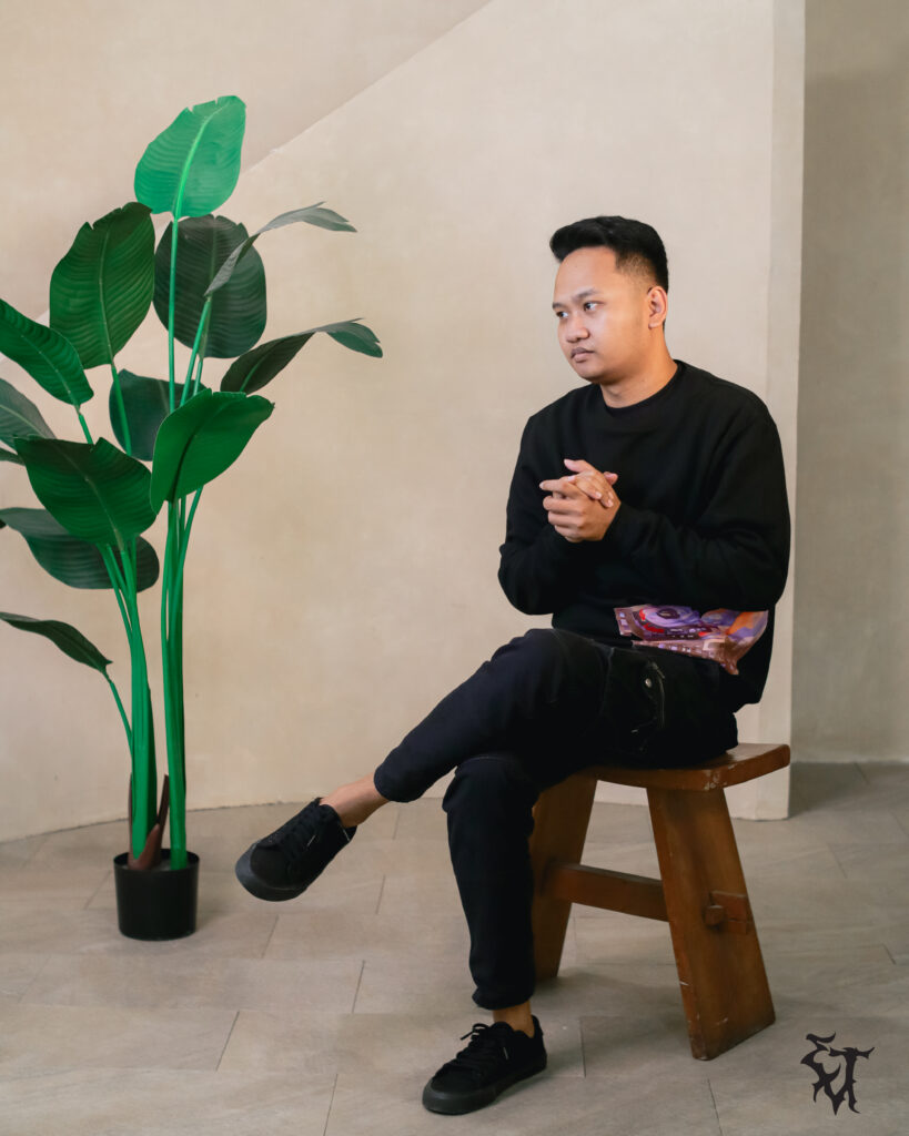 TDM2-2123 TDM2 2123 819x1024